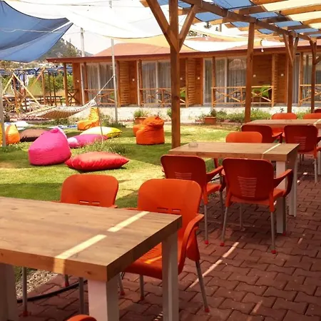 فندق Zeyos Hotel&restaurant