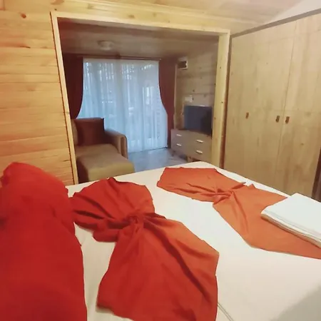 Отель Zeyos Hotel&restaurant Kumluca